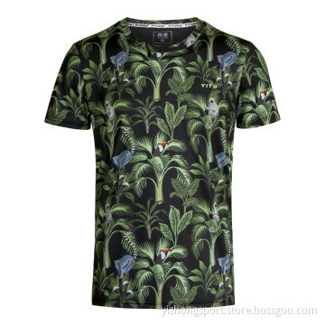 Feuchtigkeitsdocht trockener T -Shirt gedruckter Baum